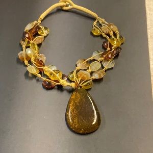 Beautiful Lucious Honey Colored Glass Necklace. 15”